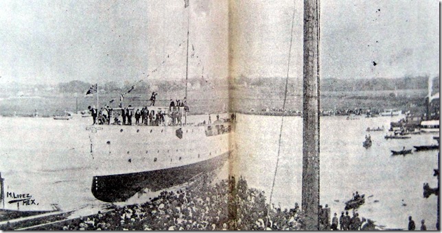 Cañonero de 1a VERACRUZ - Al momento de ser botado al agua Cañonero de 1a VERACRUZ - Al momento de ser botado al agua
